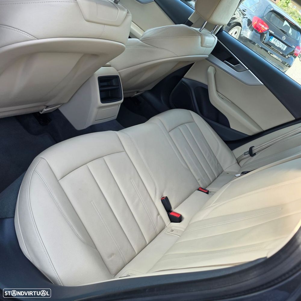 Audi A4 Avant 2.0 TDI Design - 42