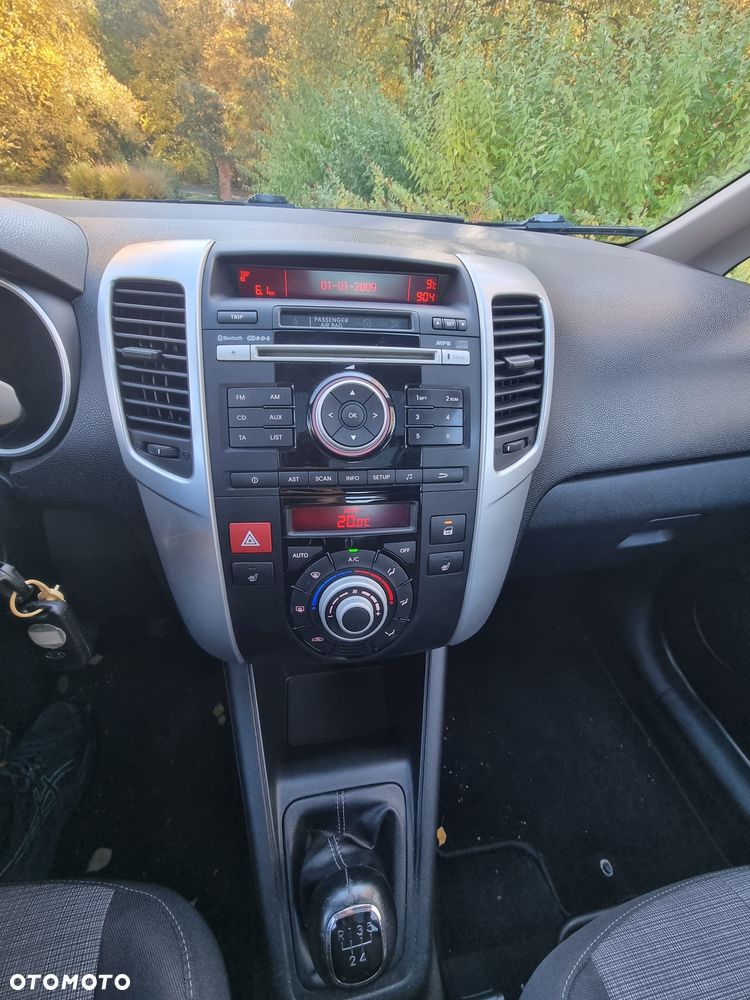 Kia Venga - 5
