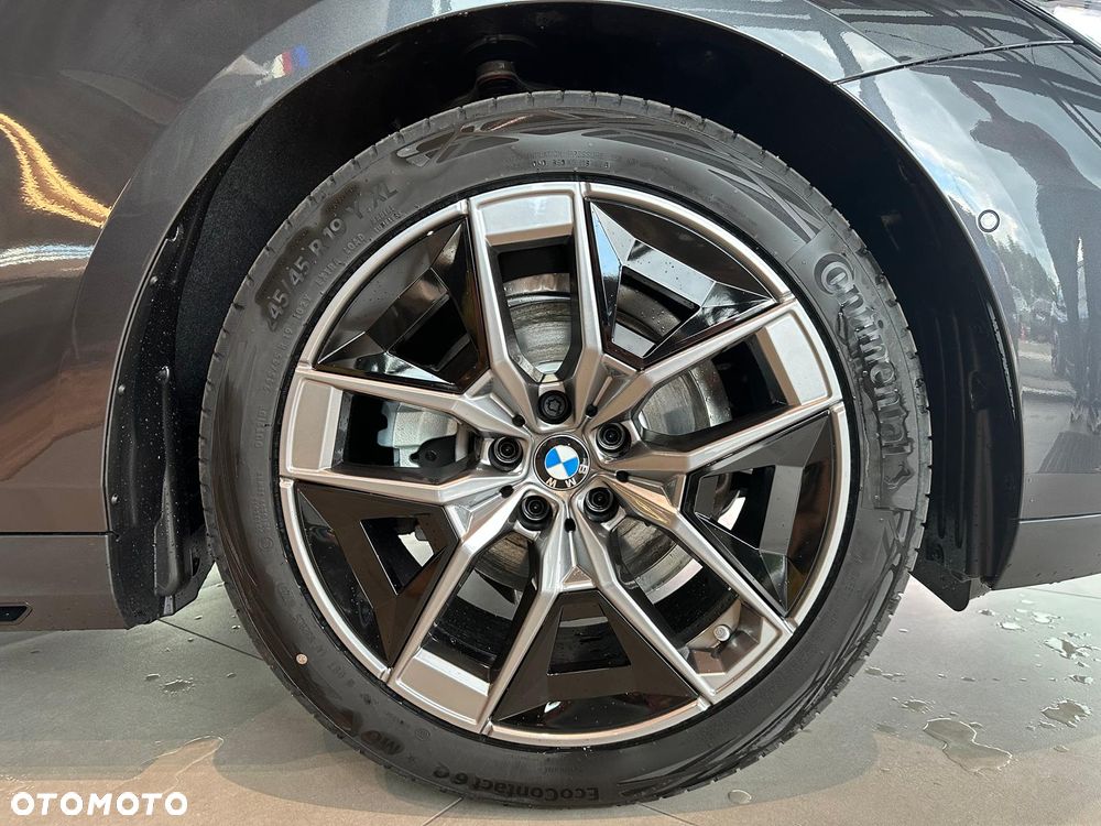 BMW Seria 5 520d mHEV - 9