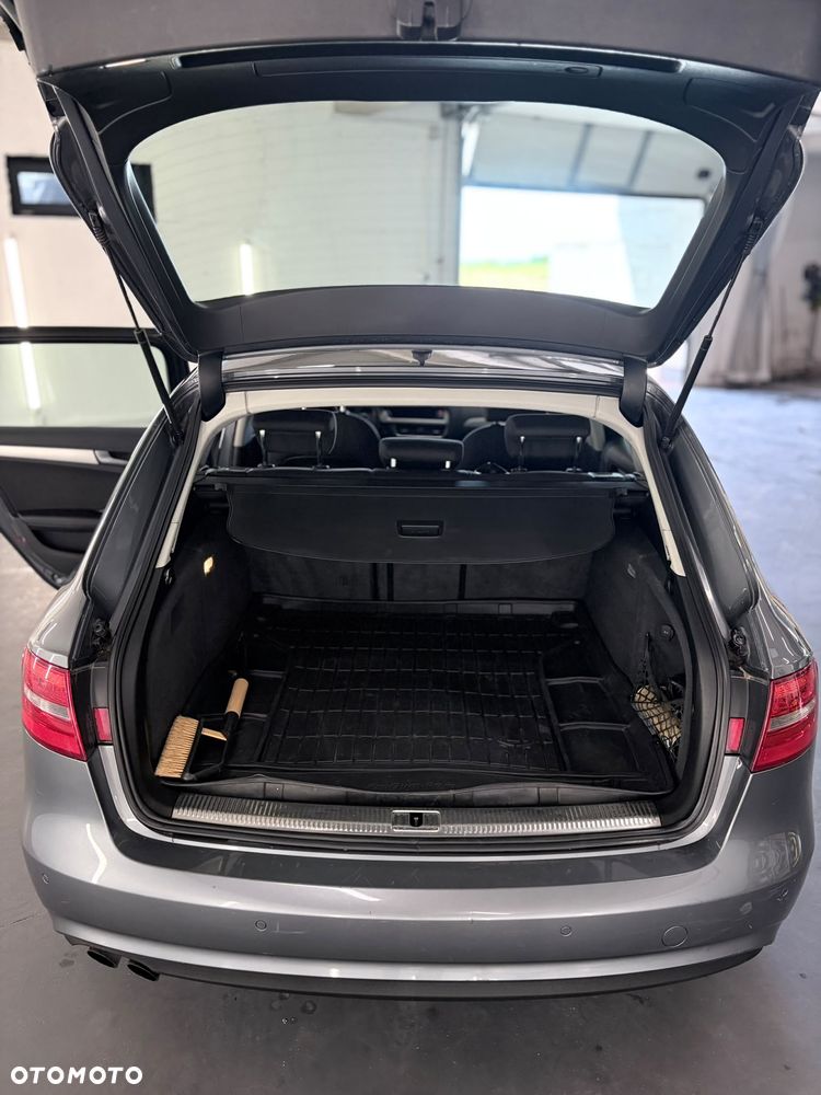 Audi A4 Avant 2.0 TDI Quattro S tronic - 7