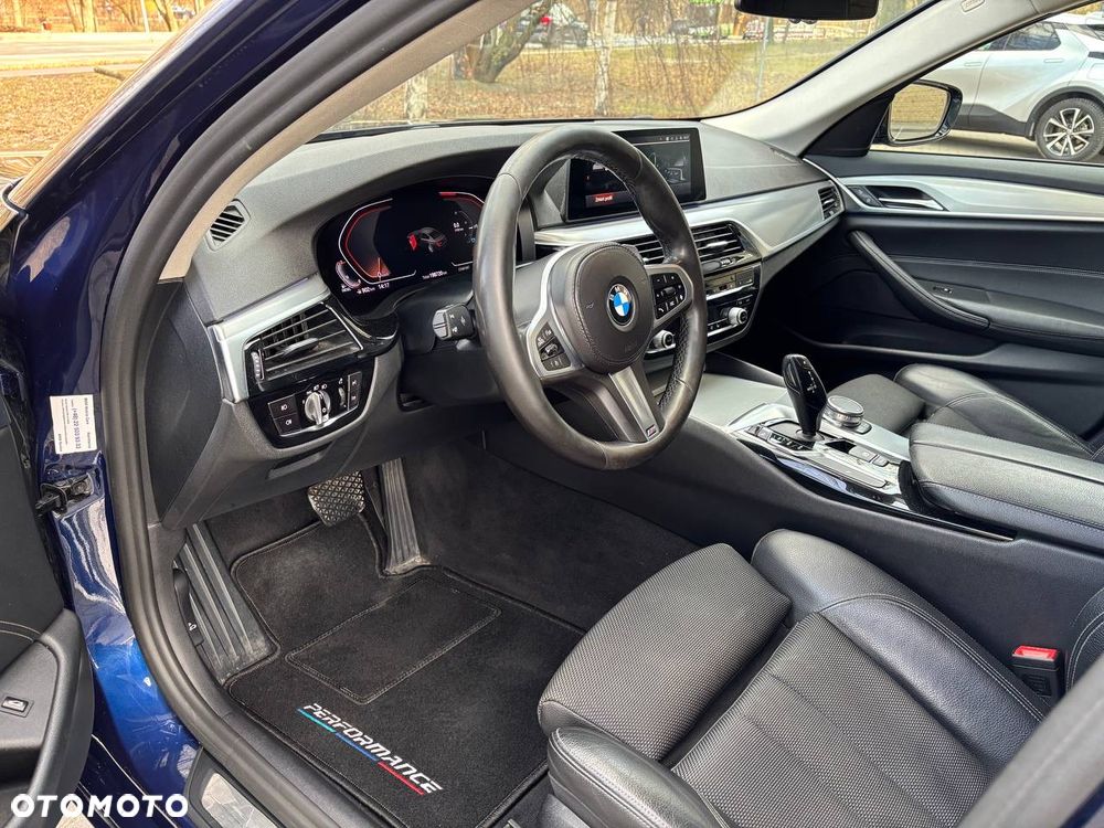 BMW Seria 5 520d xDrive MHEV Sport Line sport - 8