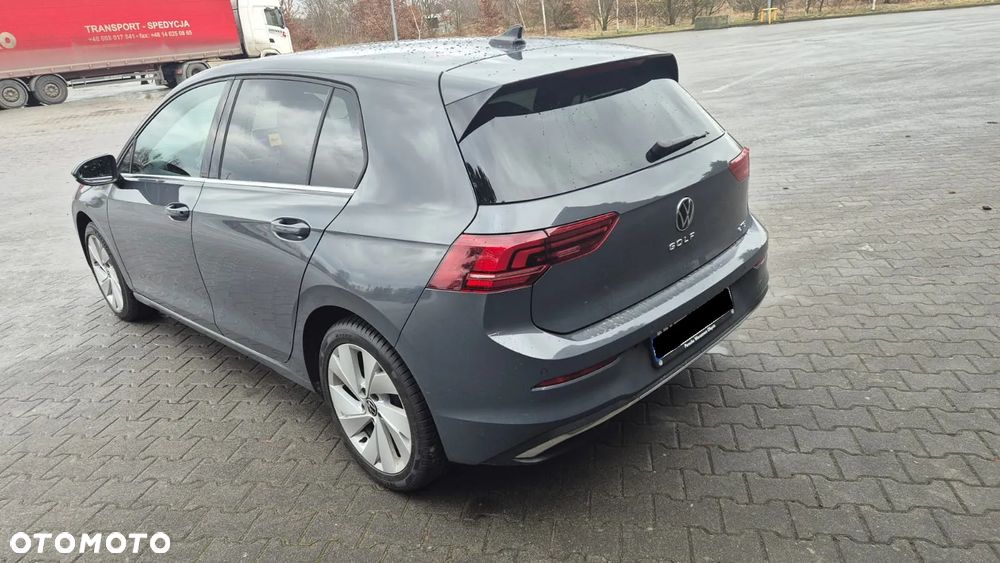 Volkswagen Golf - 5