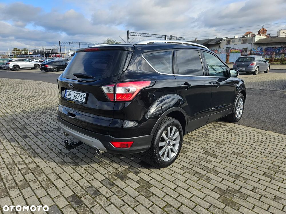 Ford Kuga - 4