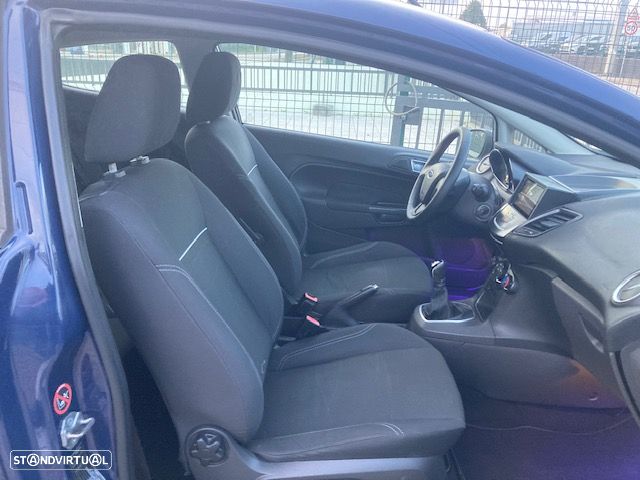 Ford Fiesta - 12