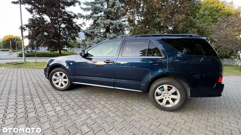 Cadillac SRX - 10
