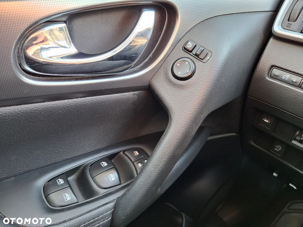 Nissan Qashqai - 13