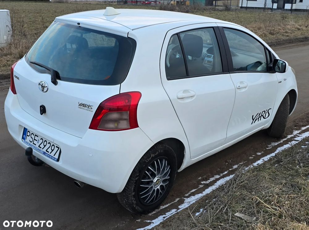 Toyota Yaris 1.4 D-4D Prestige - 6