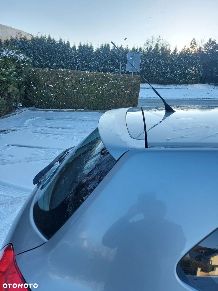 Toyota Auris 1.33 VVT-i Terra - 12