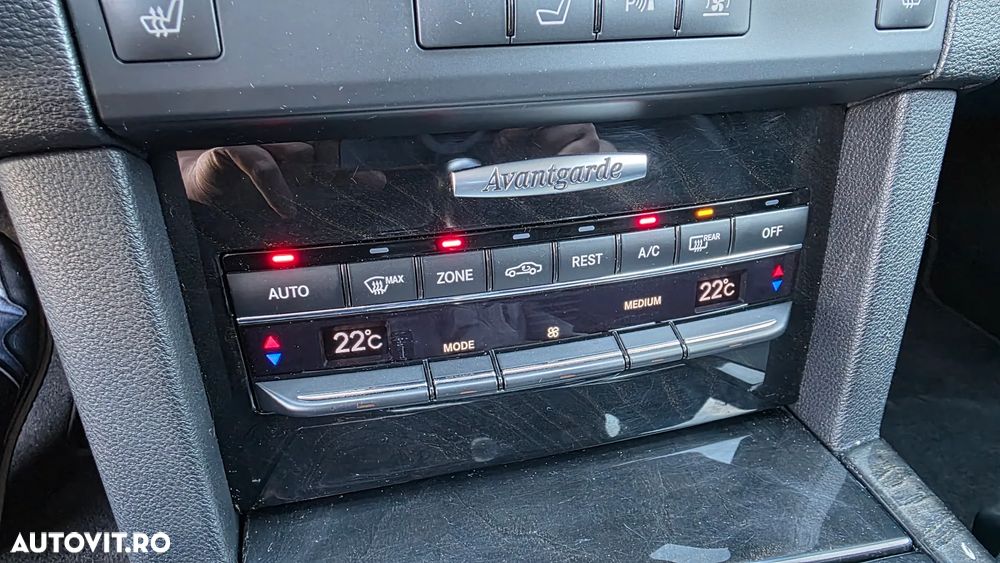 Mercedes-Benz E 250 CDI DPF BlueEFFICIENCY 7G-TRONIC Avantgarde - 36