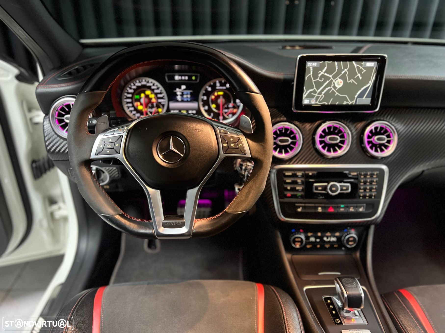 Mercedes-Benz A 45 AMG - 15