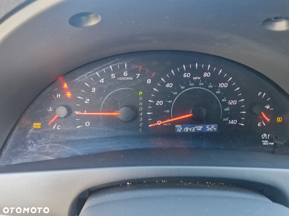 Toyota Camry 2.4 SE - 9