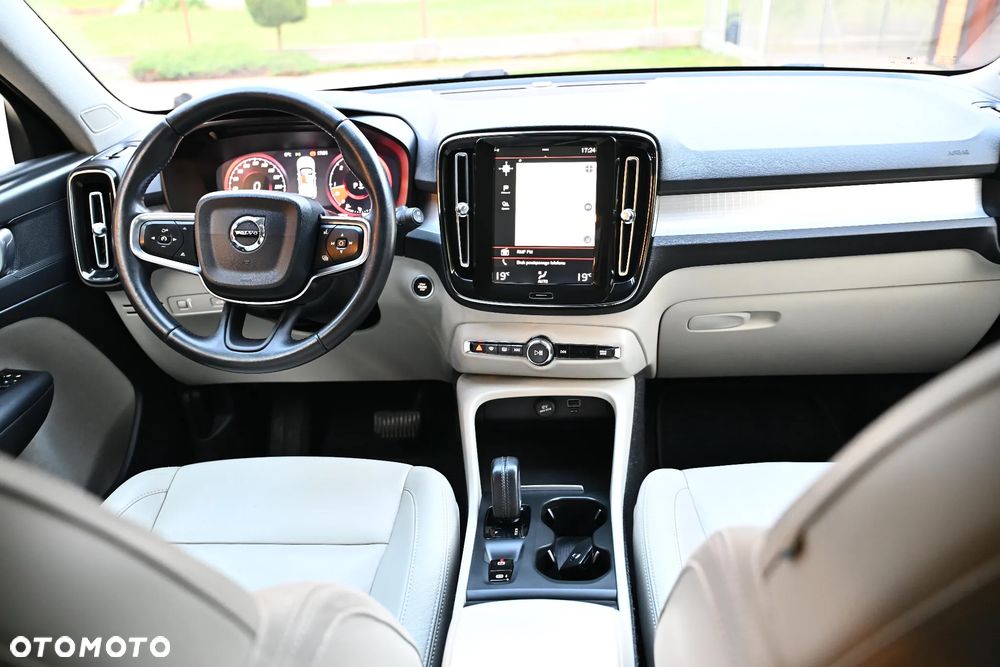 Volvo XC 40 - 17