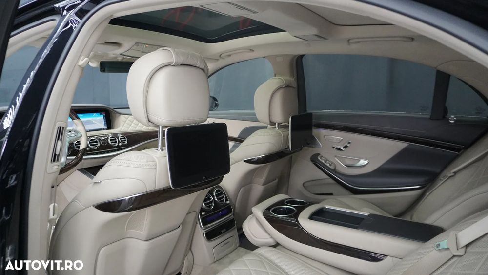 Mercedes-Benz S 560 4MATIC Long Aut. - 24