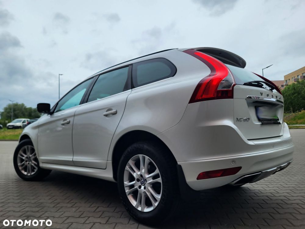 Volvo XC 60 D4 Geartronic Momentum - 6