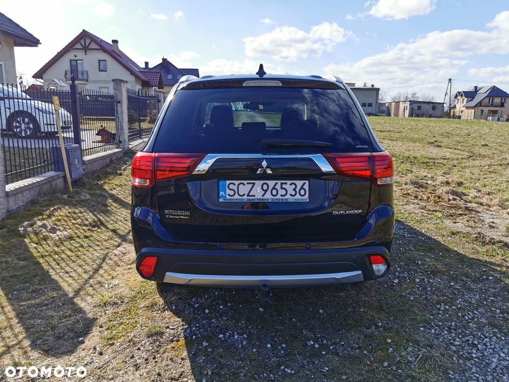 Mitsubishi Outlander 2.0 Intense + Navi 4WD CVT - 5