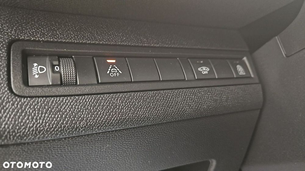 Peugeot 3008 1.5 BlueHDi Road Trip S&S - 17