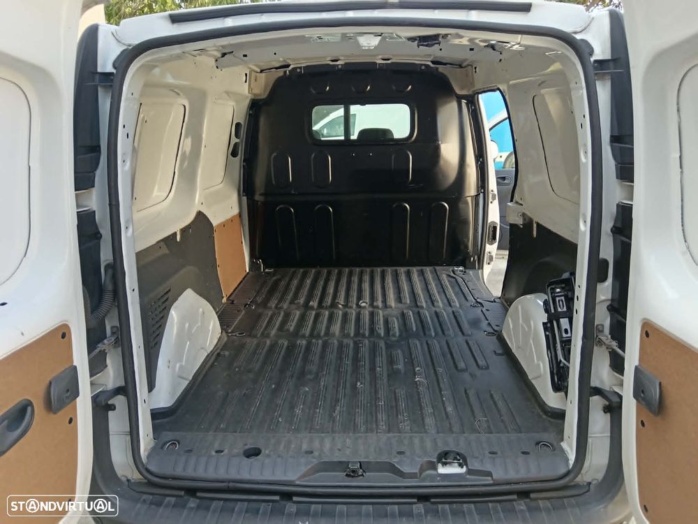 Renault Kangoo 1.5 Dci MAXI 3 LUGARES - 9