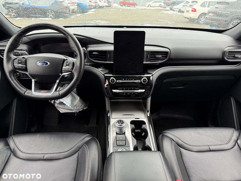 Ford Explorer - 21