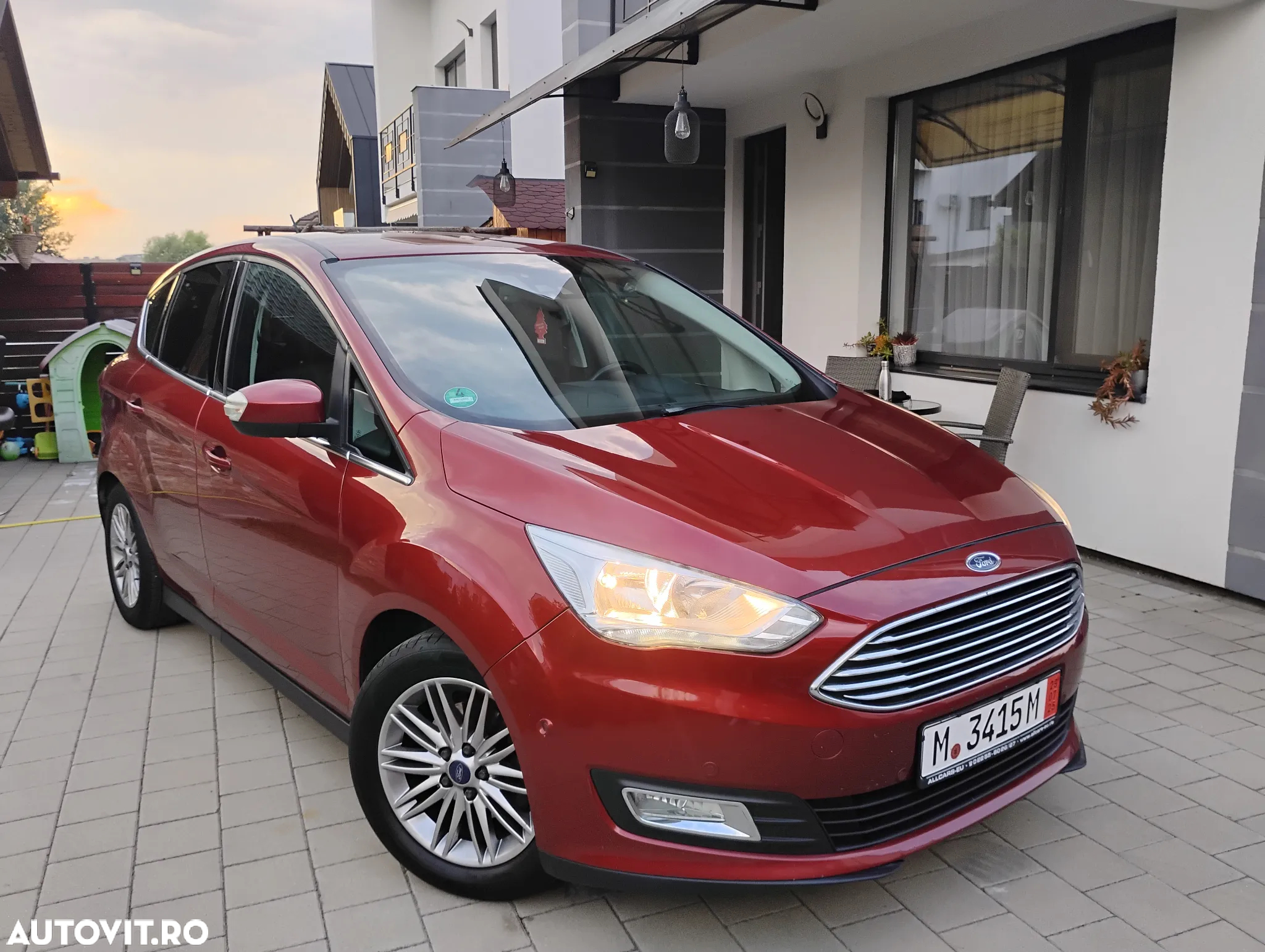 Ford C-Max 1.5 TDCi Start-Stop-System Titanium - 2