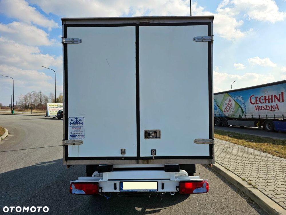 Mercedes-Benz Sprinter - 31