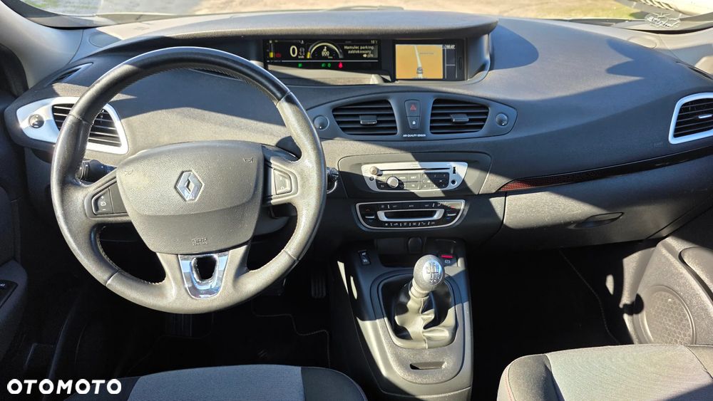 Renault Grand Scenic ENERGY TCe 115 Bose Edition - 9