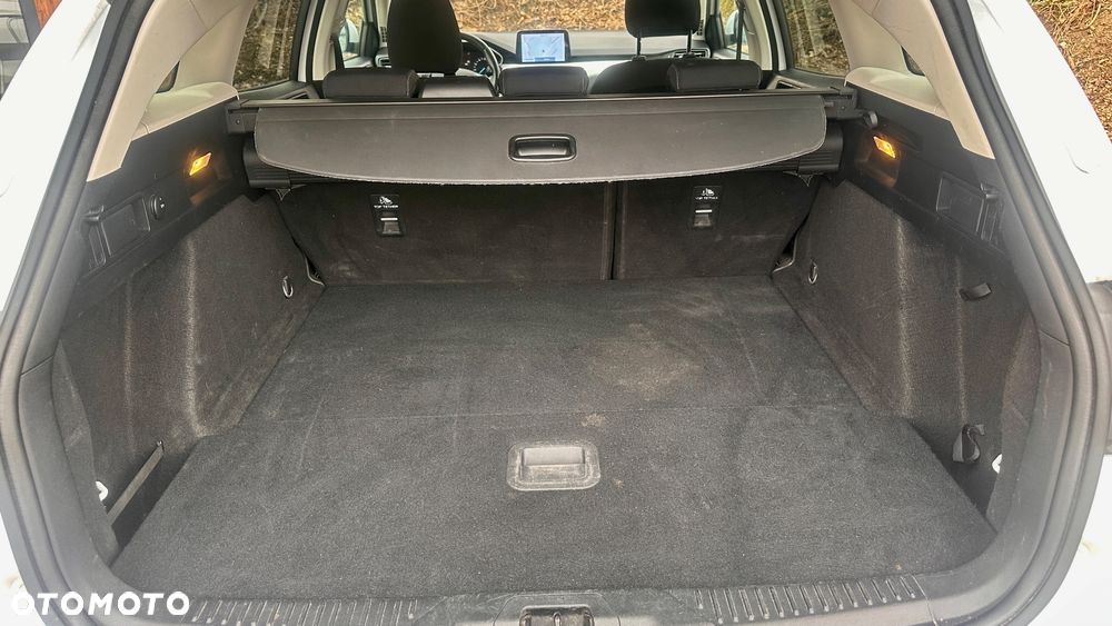 Ford Focus 1.5 EcoBlue Start-Stopp-System ST-LINE DESIGN - 14