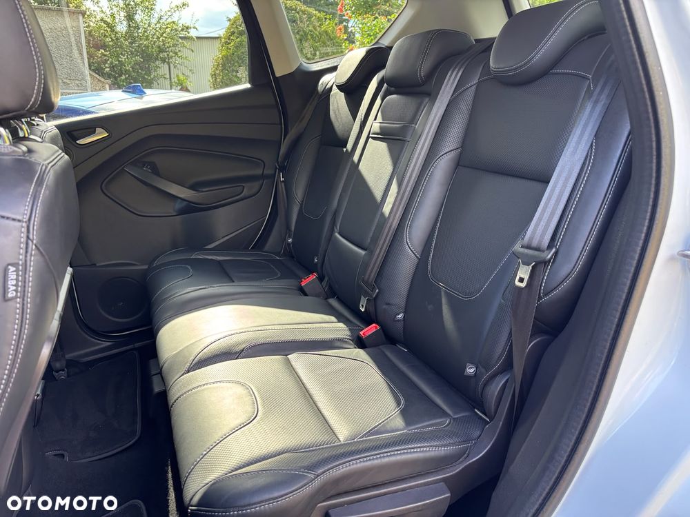 Ford Kuga 2.0 TDCi 4x4 ST-Line - 34