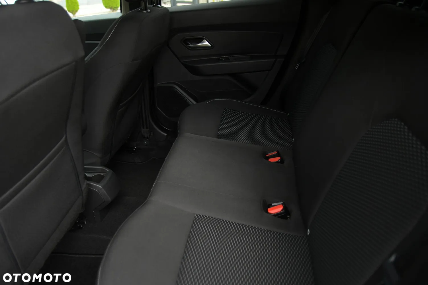 Dacia Duster 1.6 SCe Prestige - 21