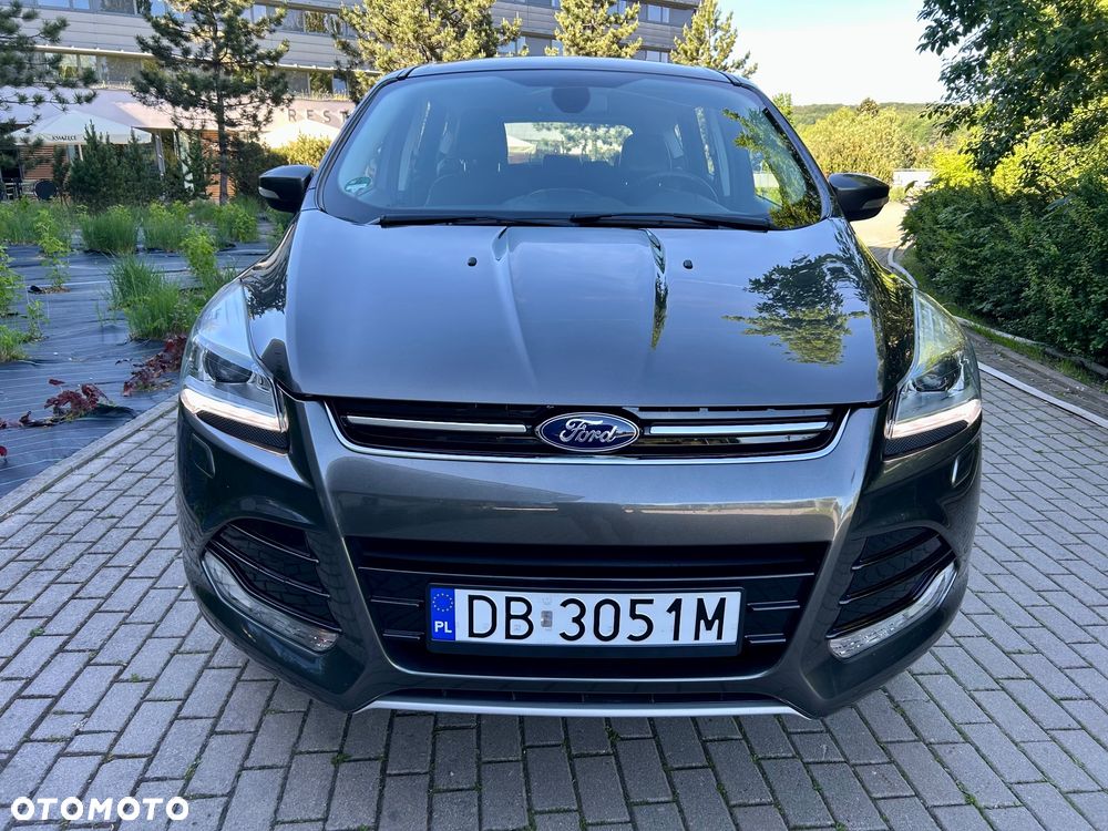 Ford Kuga 1.5 EcoBoost 2x4 Titanium - 3