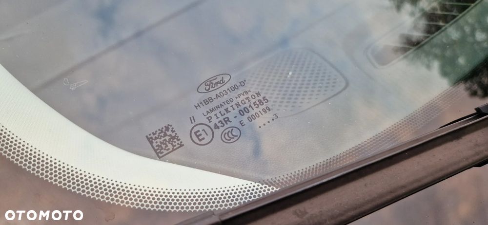 Ford Fiesta 1.0 EcoBoost Hybrid S&S TITANIUM - 29