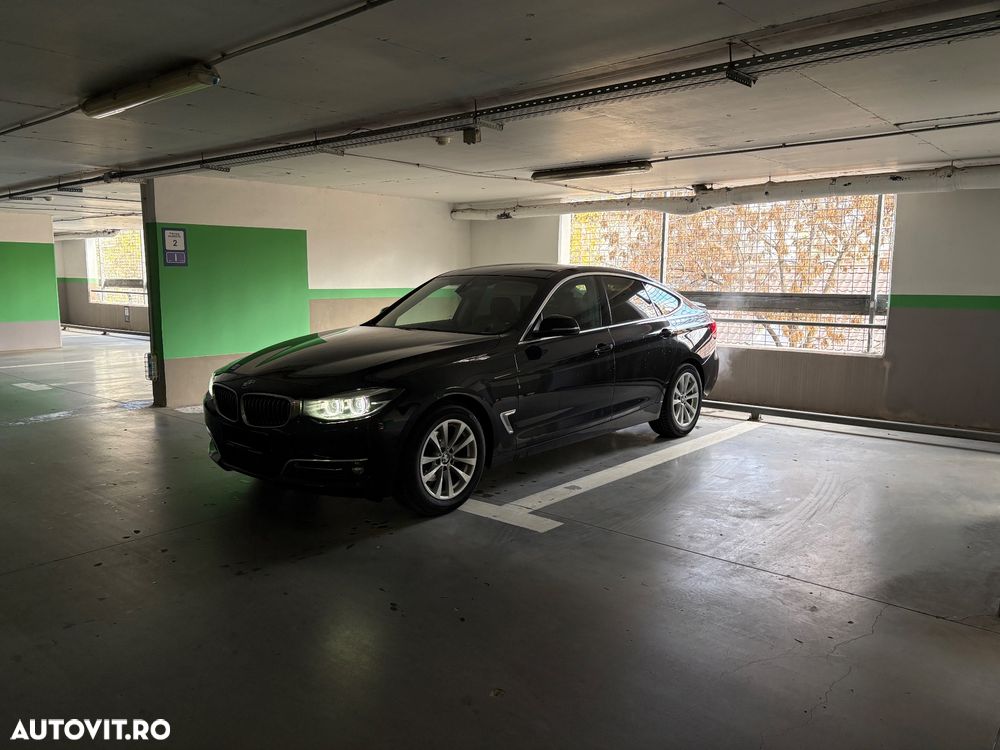 BMW Seria 3 320i GT xDrive AT - 12