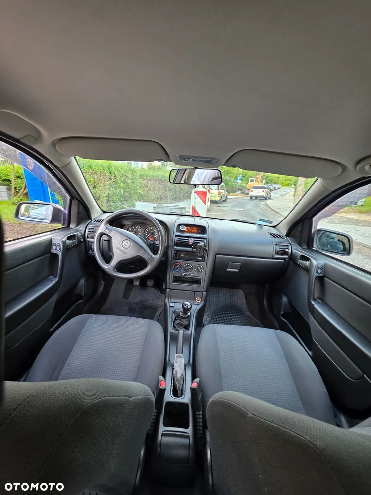 Opel Astra 1.4 Start - 11