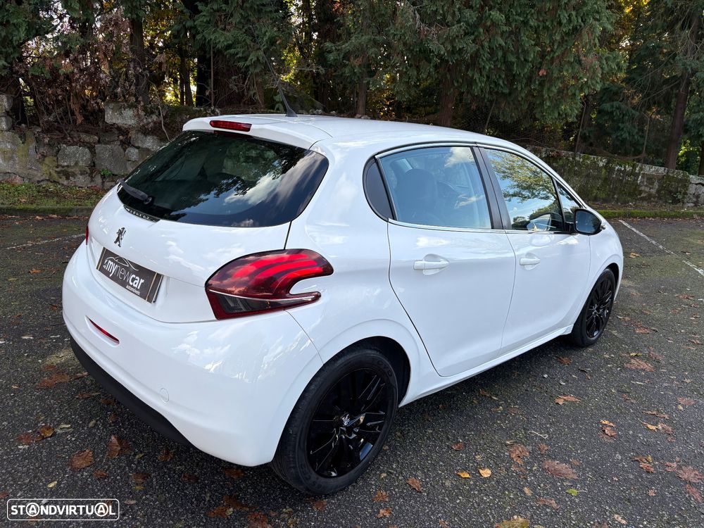 Peugeot 208 1.6 e-HDi Active - 12