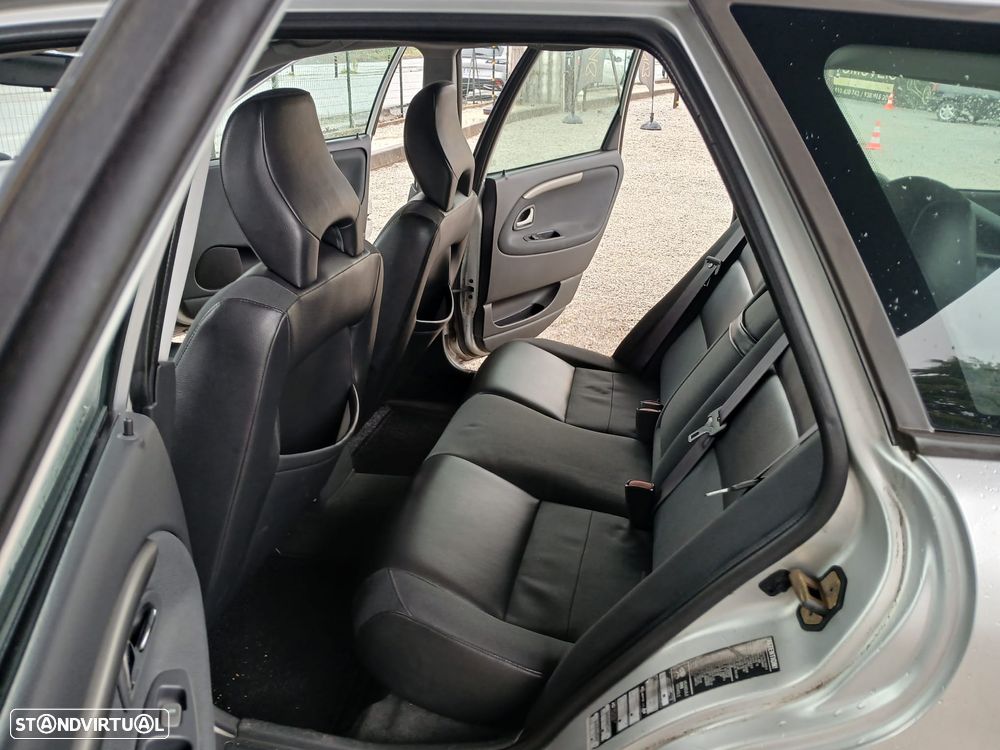 Volvo V40 1.6 Base - 7