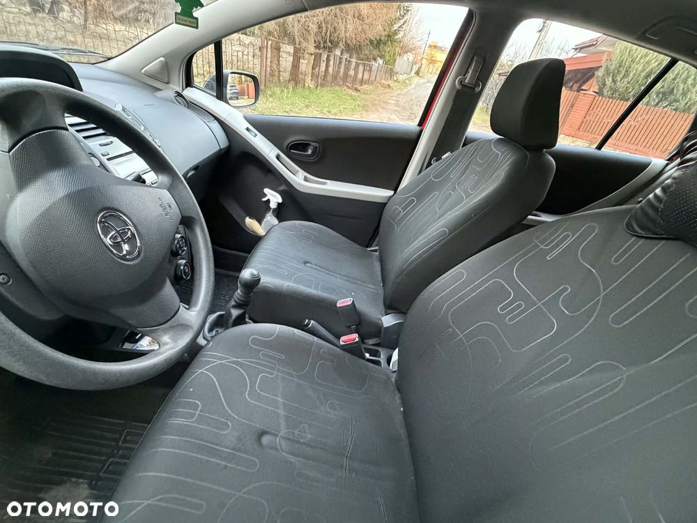 Toyota Yaris 1.0 VVT-i - 3