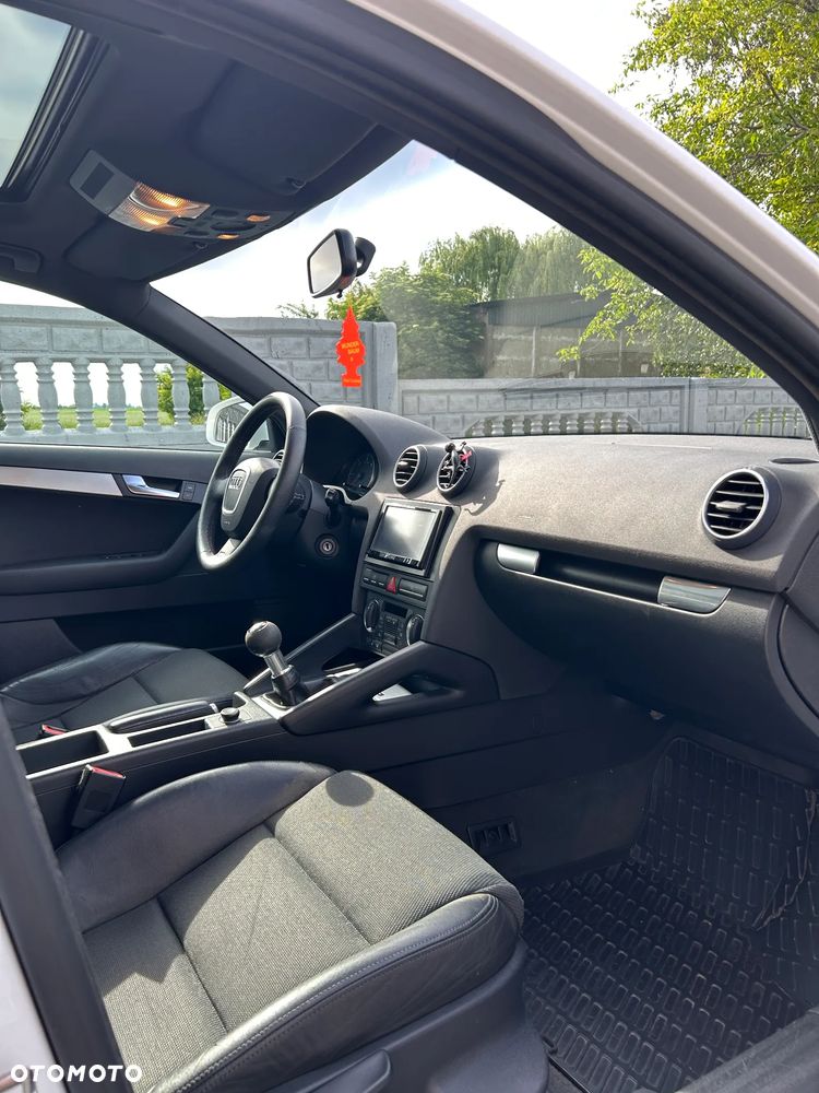 Audi A3 Sportback 2.0 TDI DPF Ambition - 10