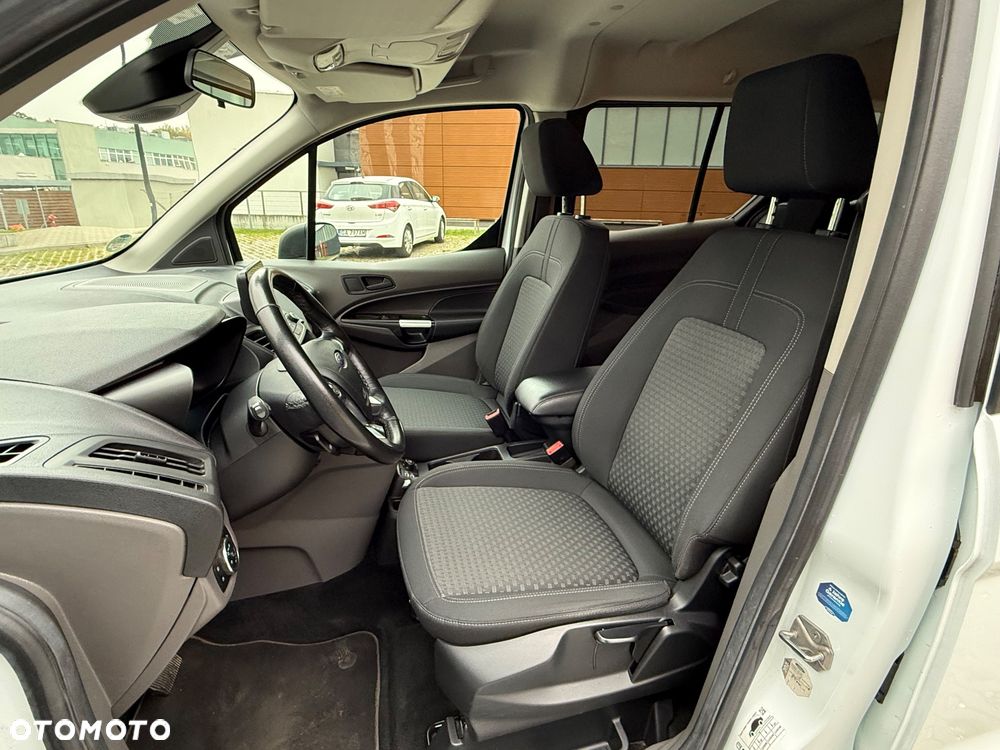 Ford Tourneo Connect - 24