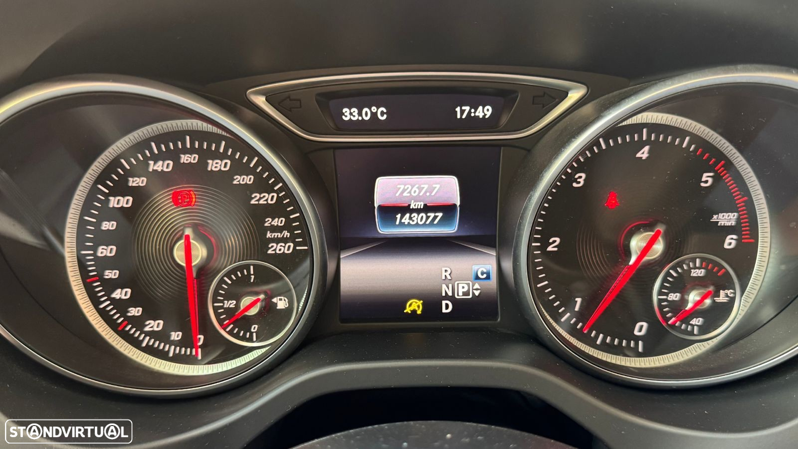 Mercedes-Benz CLA 220 - 9