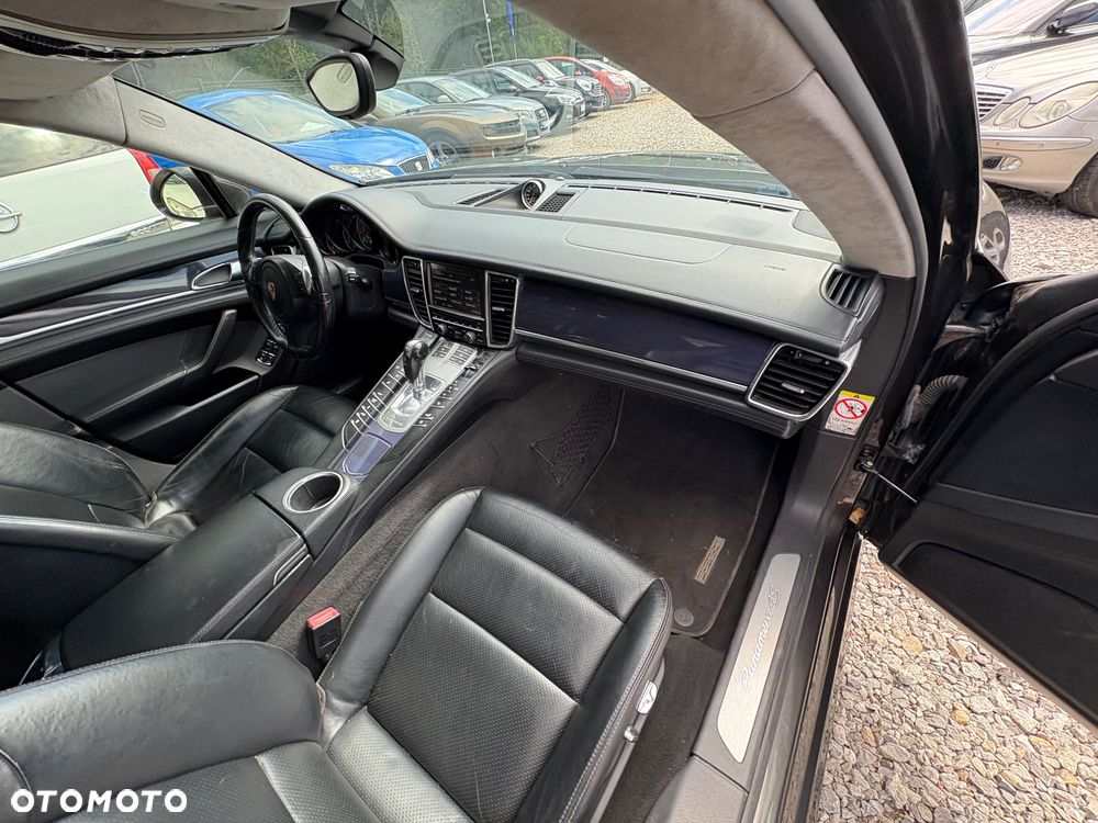 Porsche Panamera S PDK - 22