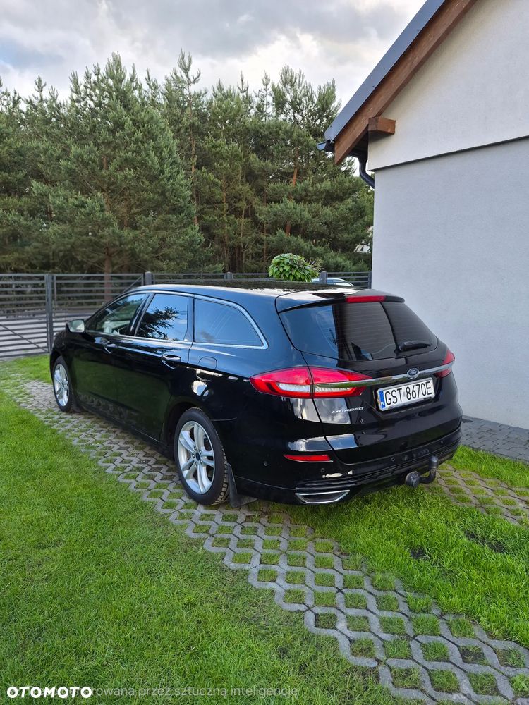 Ford Mondeo 2.0 TDCi Titanium PowerShift - 4