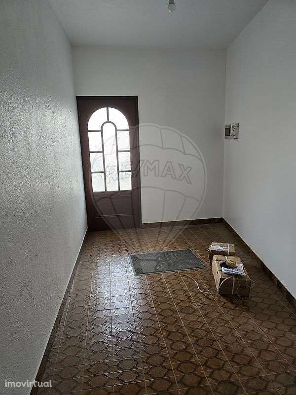 Moradia T4 para venda - Grande imagem: 2/19