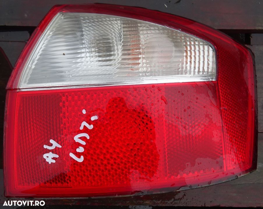 Stop dreapta Audi A4 berlina din 2004 volan pe stanga - 1