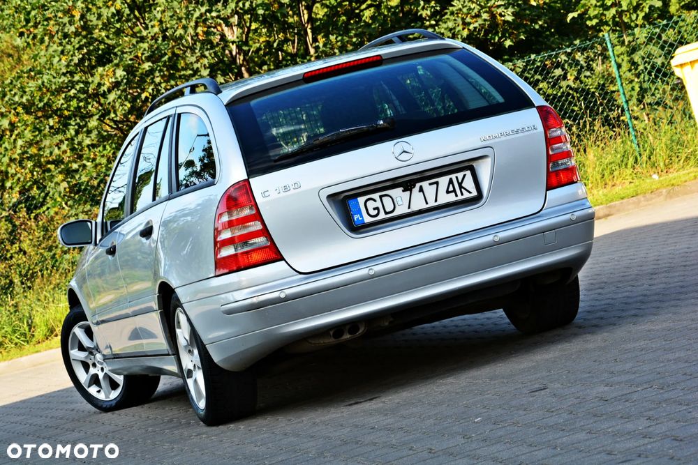 Mercedes-Benz Klasa C 180 Kompressor Classic - 25