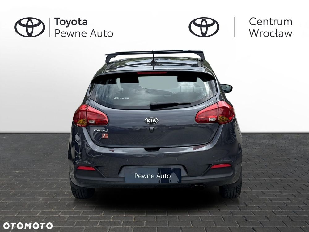 Kia Ceed - 4