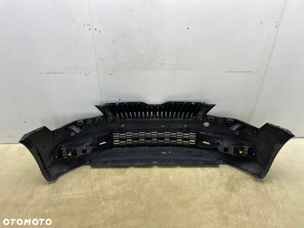 Zderzak przedni Skoda Superb III 3 15-19r. przedlift przód 3V0807221 - 6