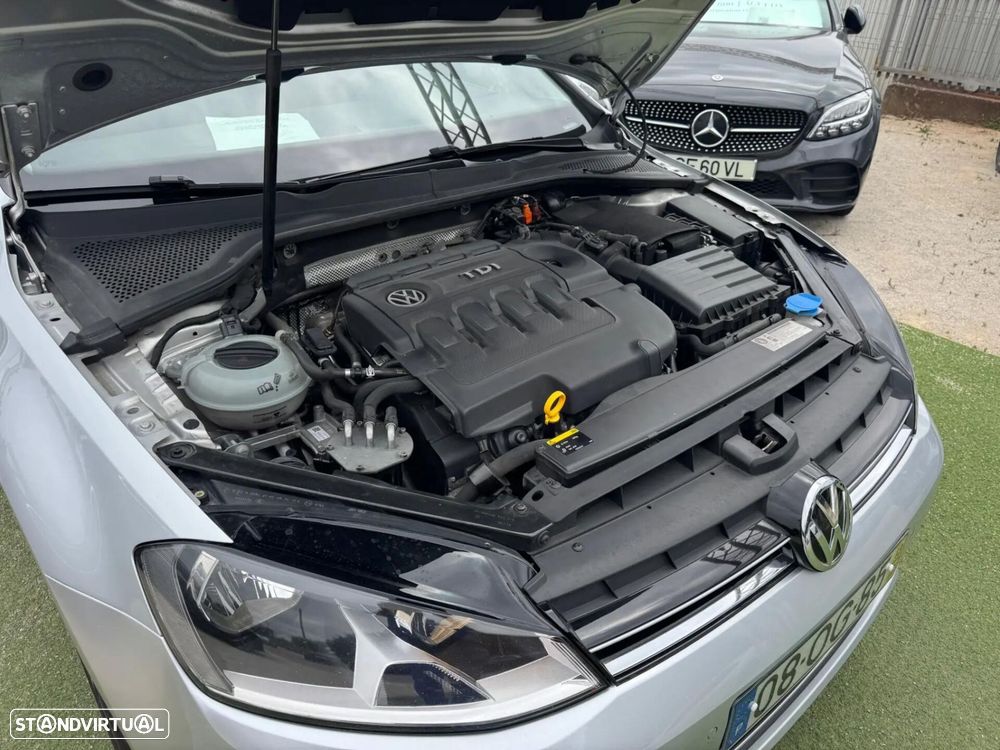 VW Golf Variant 1.6 TDi Highline DSG - 36