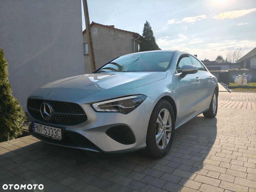 Mercedes-Benz CLA 250 e 8G-DCT Special Edition - 21