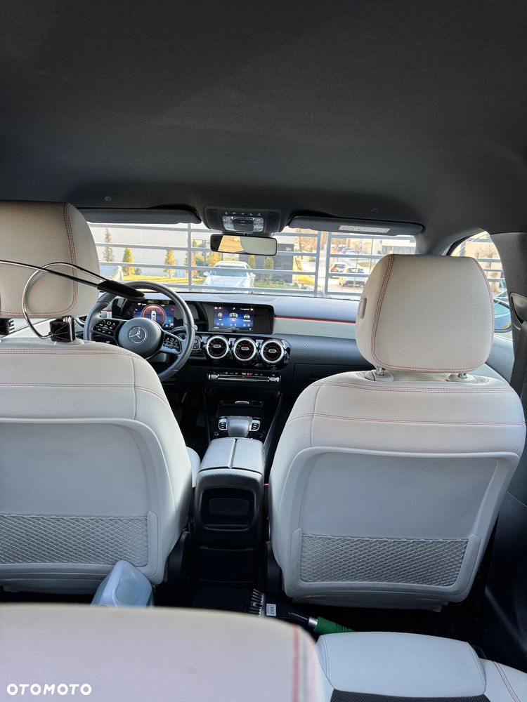 Mercedes-Benz Klasa A 220 7G-DCT - 12