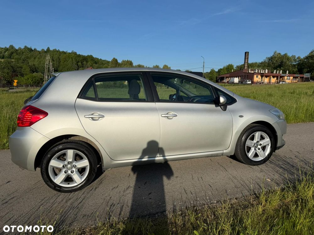 Toyota Auris 1.6 Executive - 15