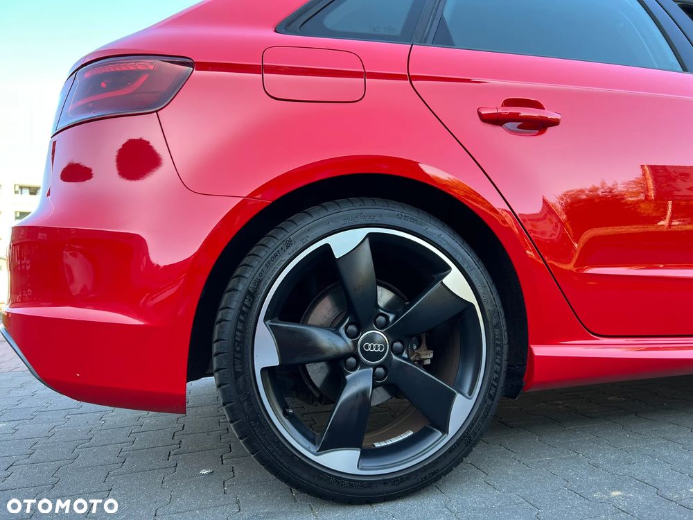 Audi A3 Sportback 2.0 TDI S tronic S line Sportpaket - 5